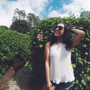 Meet your Posher, Alexandra